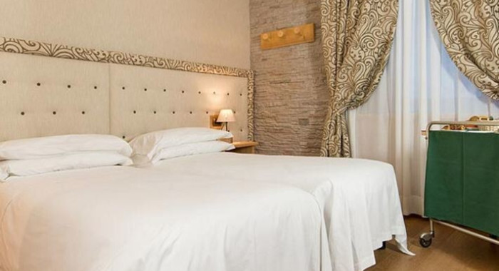 Hotel Edelweiss, Cervinia ski chalet, image 5